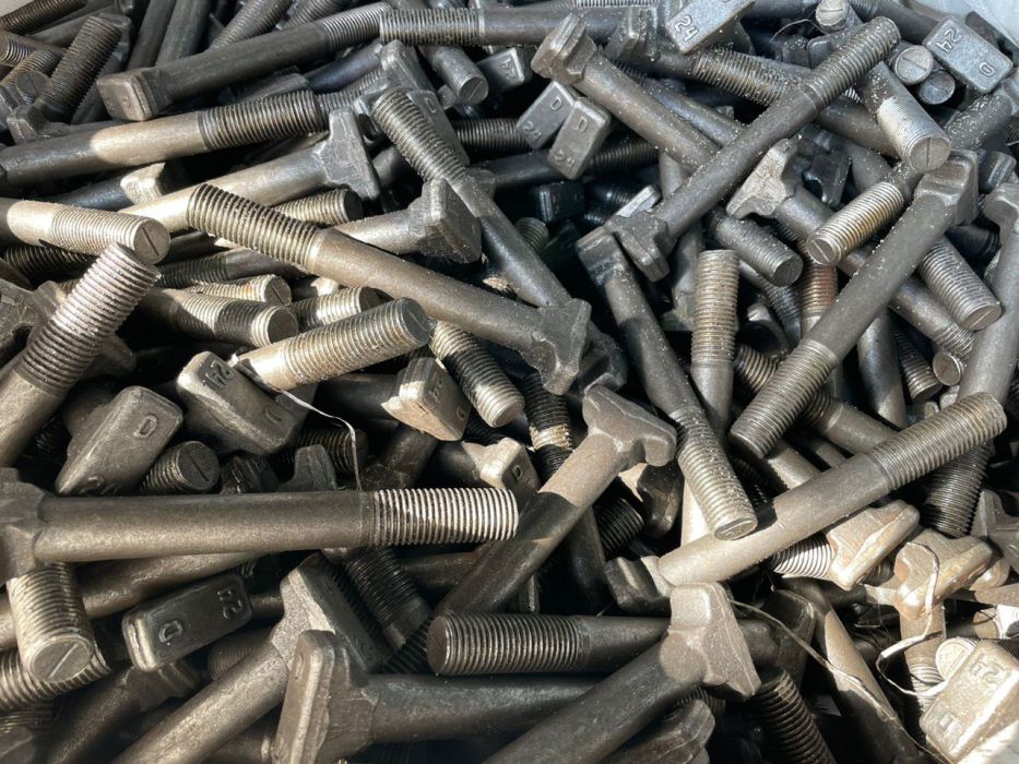 Болти заставні М22x175