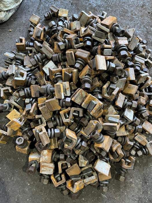 Болт клемний з гайкою