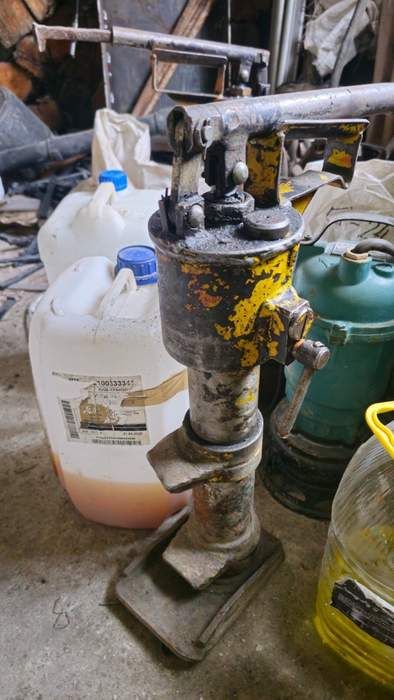 Домкрат колійний ДК-20